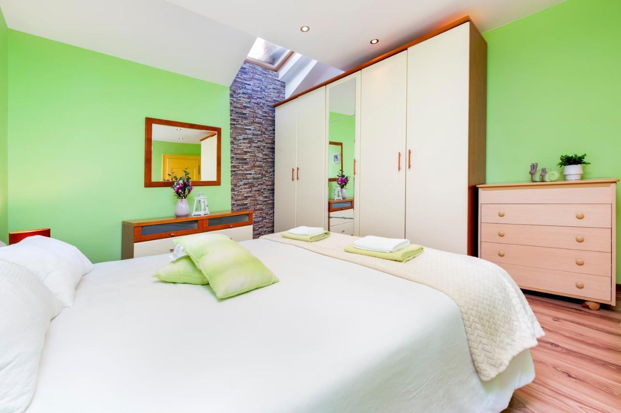 Ap Downtown Apartment Rovinj Exterior photo