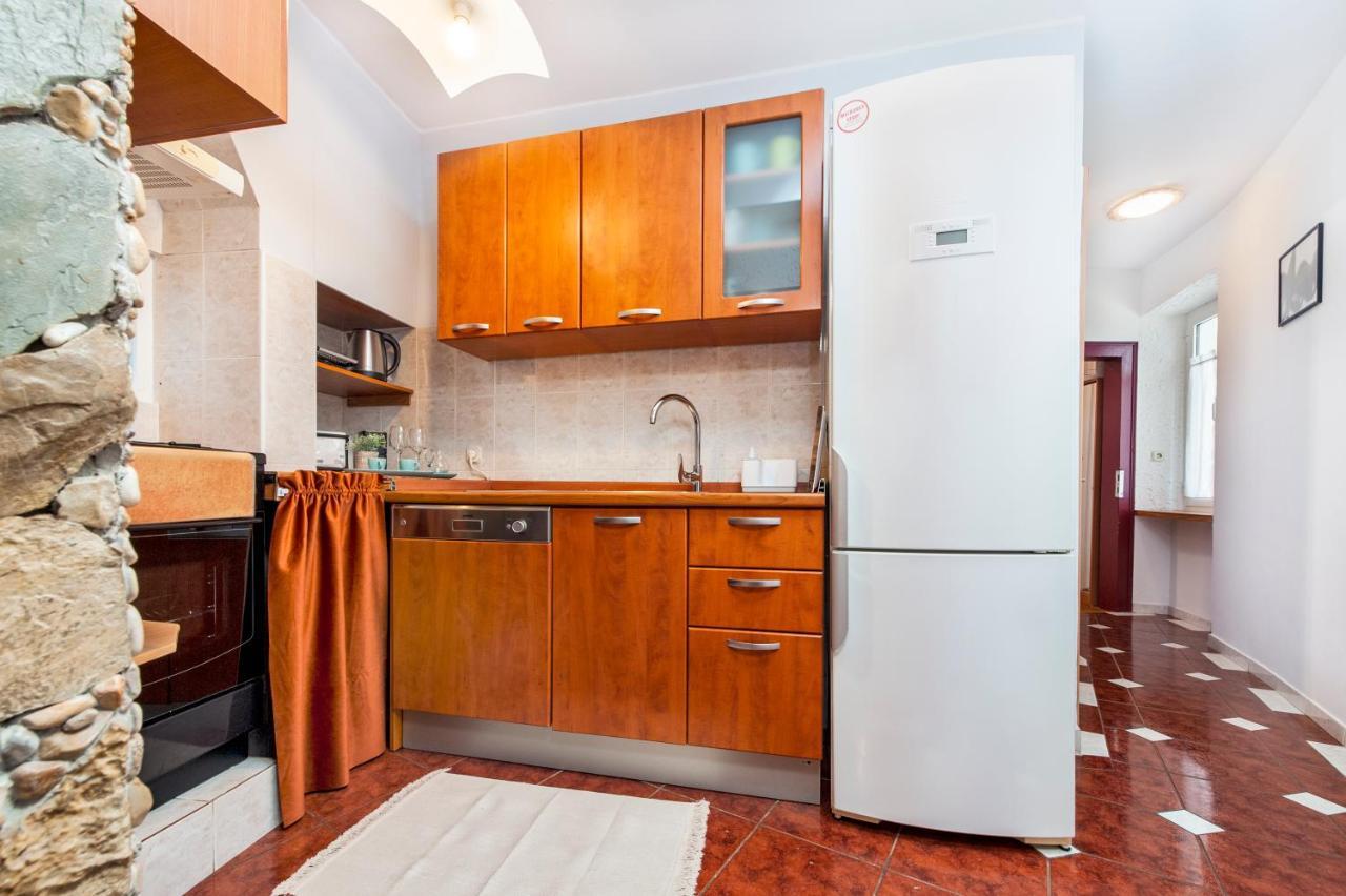 Ap Downtown Apartment Rovinj Exterior photo