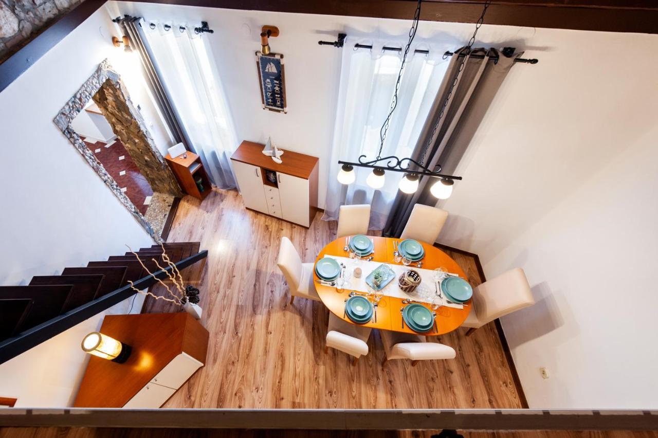 Ap Downtown Apartment Rovinj Exterior photo