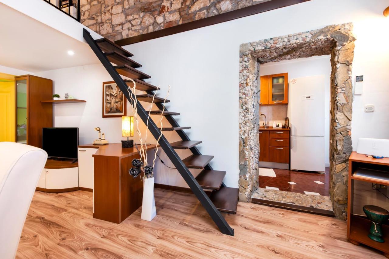 Ap Downtown Apartment Rovinj Exterior photo